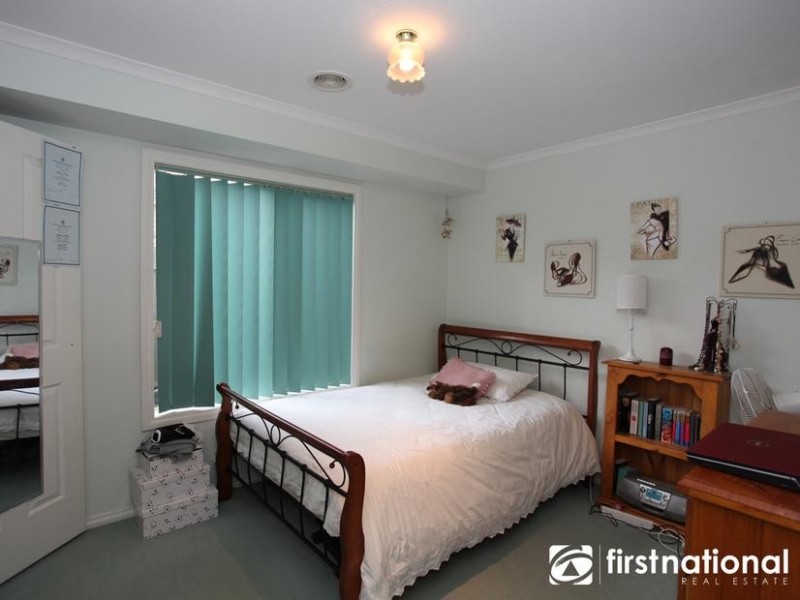 27 John Fisher Drive, Berwick VIC 3806