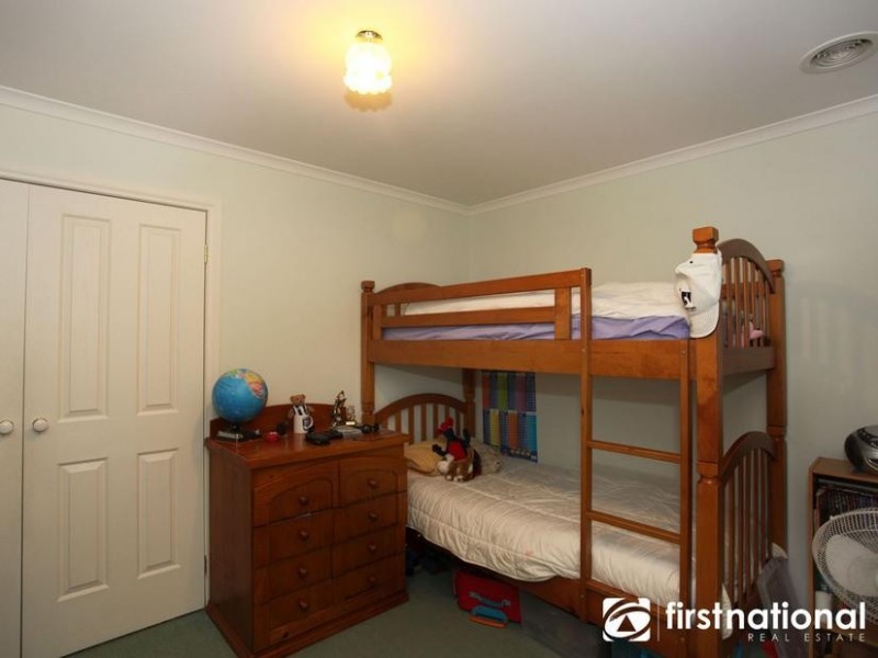 27 John Fisher Drive, Berwick VIC 3806
