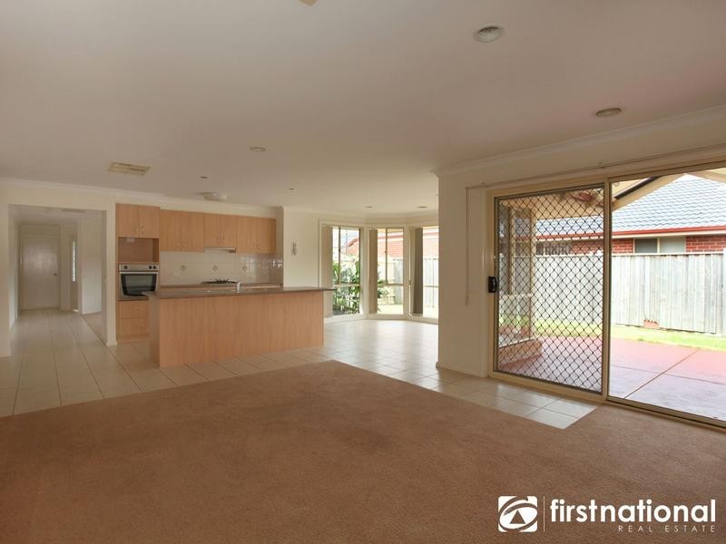 5 St Vincent Place, Berwick VIC 3806