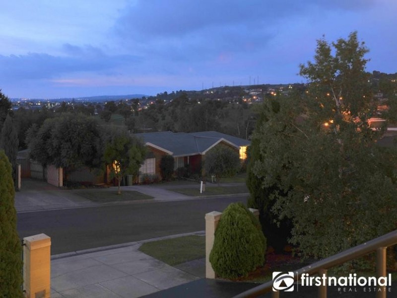 1 Balfour Court, Berwick VIC 3806