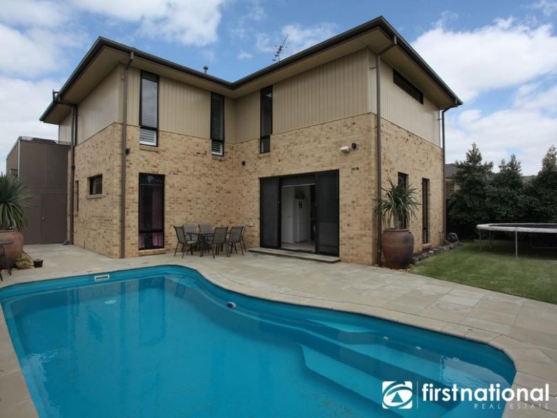 4 Canberra Avenue, Berwick VIC 3806