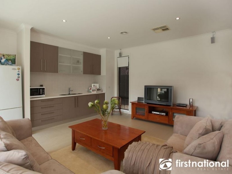 4 Canberra Avenue, Berwick VIC 3806