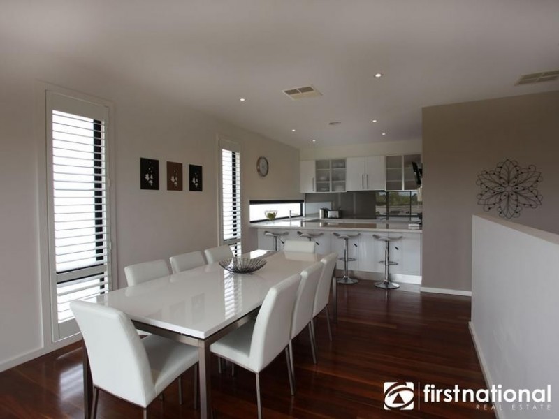 4 Canberra Avenue, Berwick VIC 3806