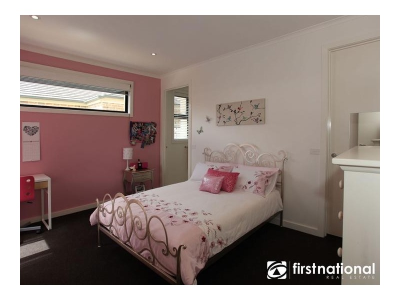 4 Canberra Avenue, Berwick VIC 3806