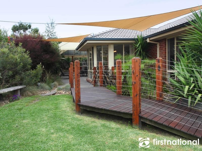 14 Wintersun Road, Berwick VIC 3806