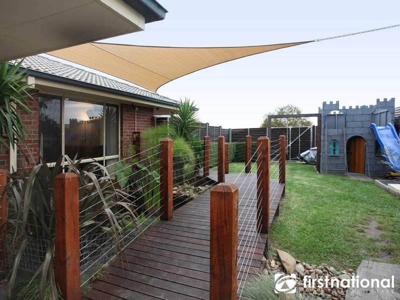 14 Wintersun Road, Berwick VIC 3806