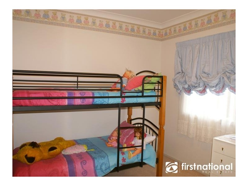 33 Balmain Drive, Berwick VIC 3806