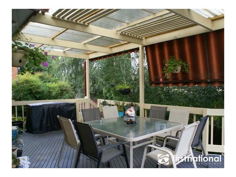 33 Balmain Drive, Berwick VIC 3806