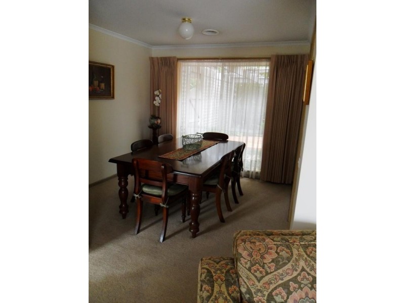 37 Willslie Crescent, Berwick VIC 3806