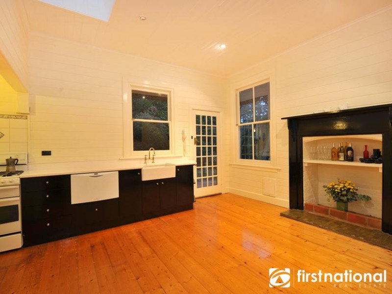 20 Huxtable Rd, Pakenham Upper VIC 3810