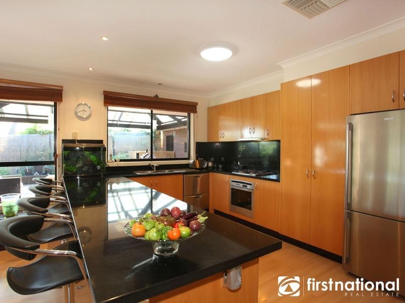 38 Earlsfield Drive, Berwick VIC 3806