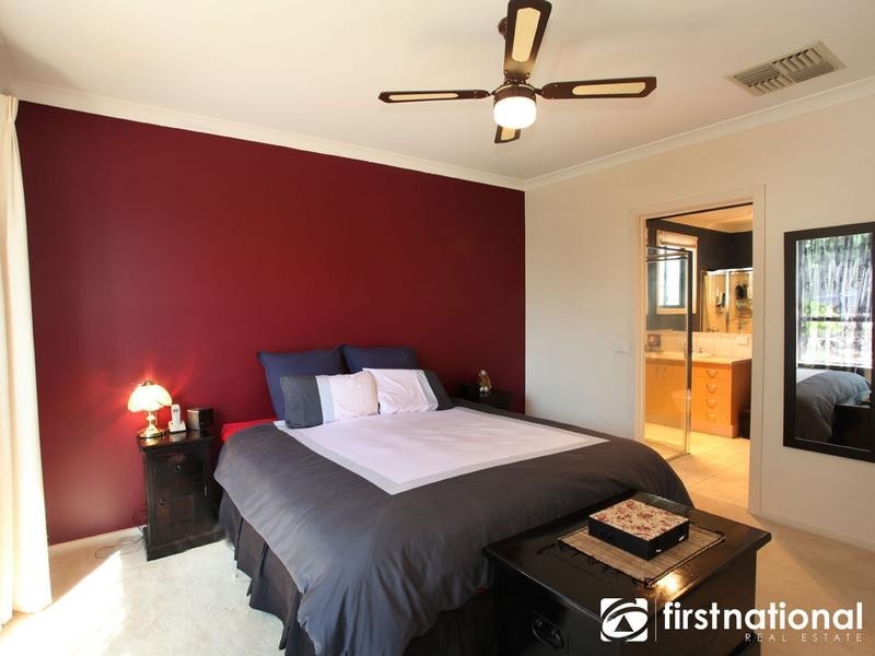 38 Earlsfield Drive, Berwick VIC 3806