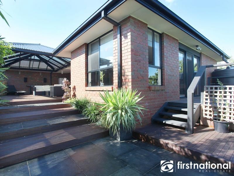 38 Earlsfield Drive, Berwick VIC 3806