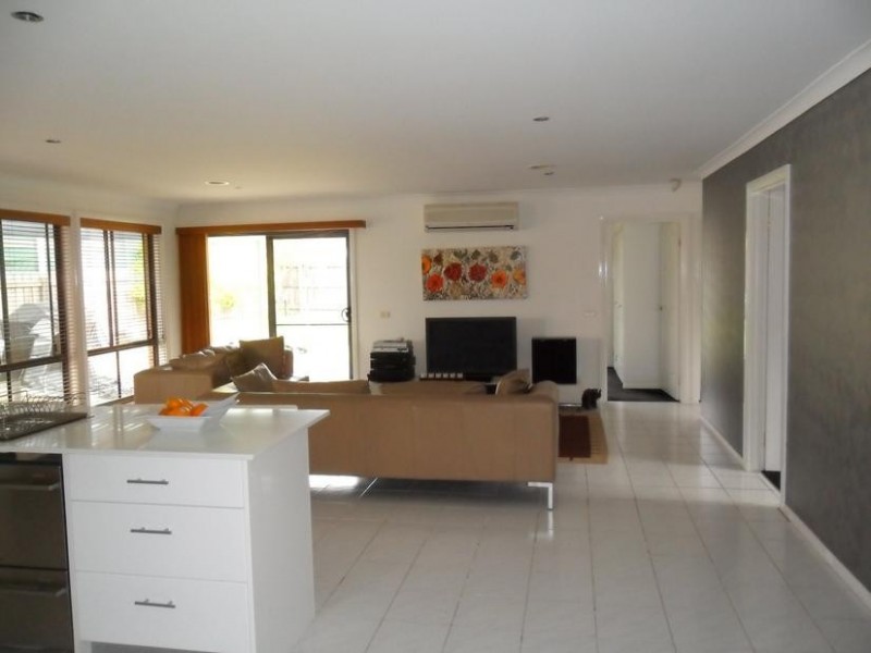 116 Hinrichsen Drive, Hallam VIC 3803