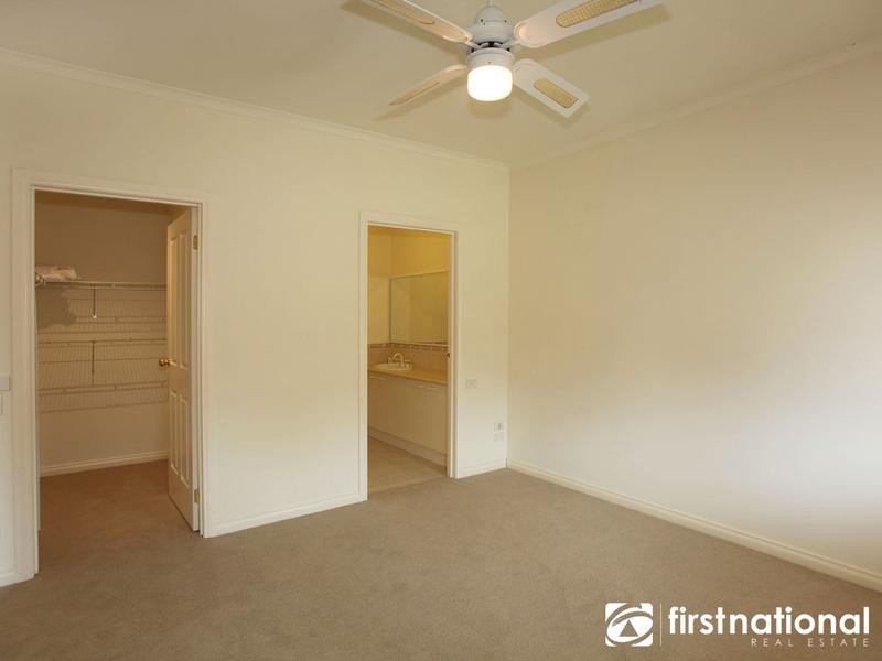 24/21-25 Parkhill Drive, Berwick VIC 3806