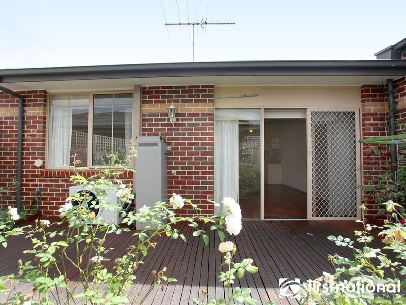 24/21-25 Parkhill Drive, Berwick VIC 3806