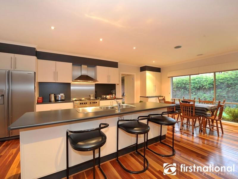 2 Milparinka Way, Berwick VIC 3806
