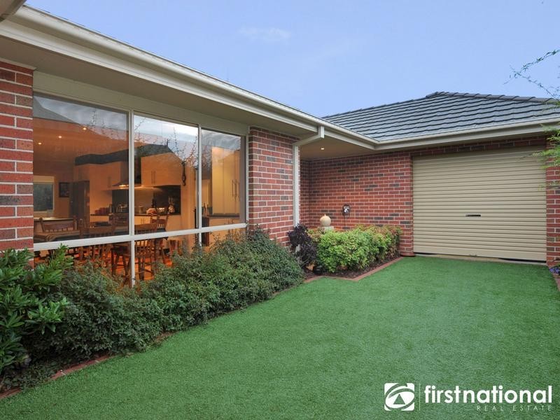 2 Milparinka Way, Berwick VIC 3806