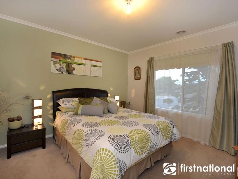 2 Milparinka Way, Berwick VIC 3806