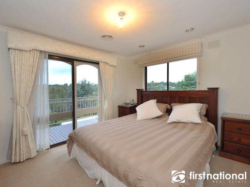 10 Russel Avenue, Berwick VIC 3806