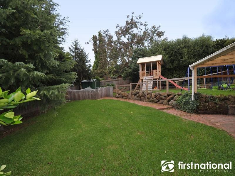 10 Russel Avenue, Berwick VIC 3806