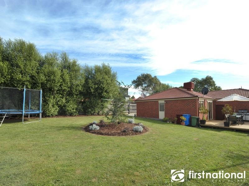 4 Hillary Court, Berwick VIC 3806