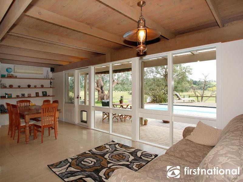 4 Mountain Flat Road, Narre Warren East VIC 3804