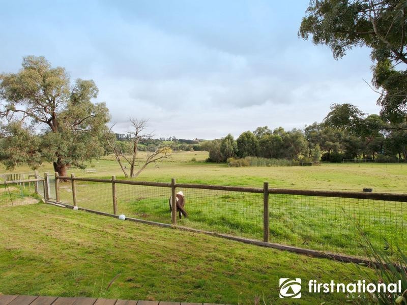 4 Mountain Flat Road, Narre Warren East VIC 3804