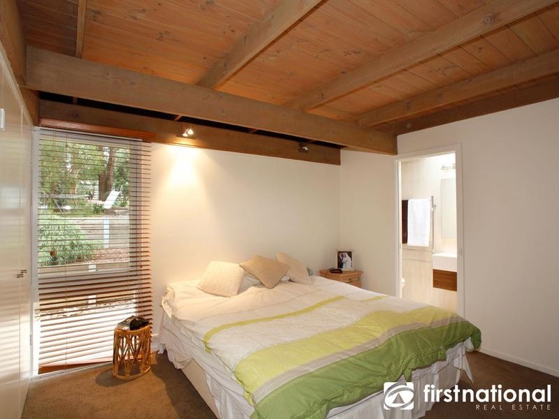 4 Mountain Flat Road, Narre Warren East VIC 3804