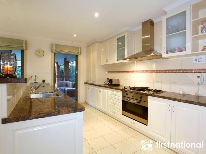 2 Autumndale Court, Narre Warren North VIC 3804