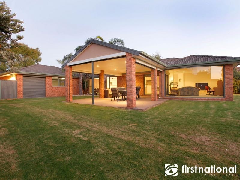 2 Autumndale Court, Narre Warren North VIC 3804