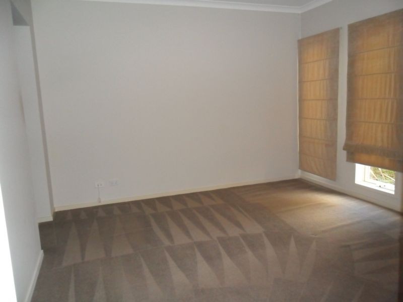 7 Goulburn Place, Pakenham VIC 3810