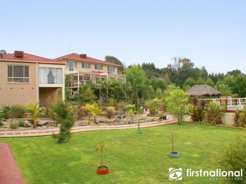 52-54 Caserta Drive, Berwick VIC 3806