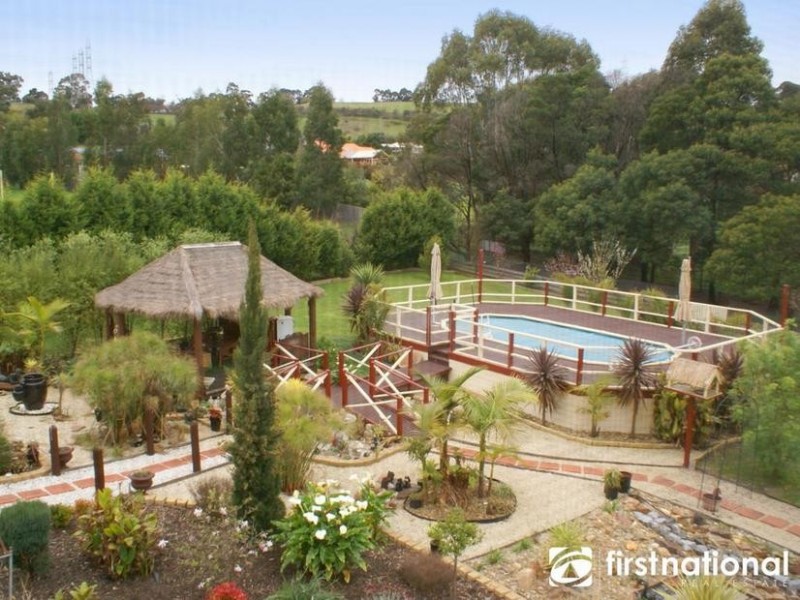 52-54 Caserta Drive, Berwick VIC 3806