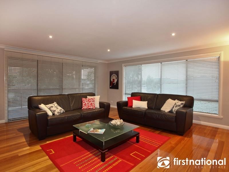 2 Leichhardt Way, Berwick VIC 3806