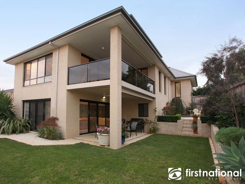 2 Leichhardt Way, Berwick VIC 3806