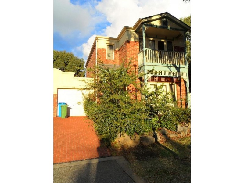 4/8-13 Adelaide Close, Berwick VIC 3806