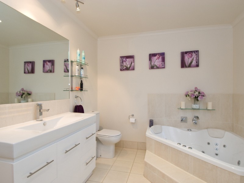 93 Marisa Crescent, Berwick VIC 3806