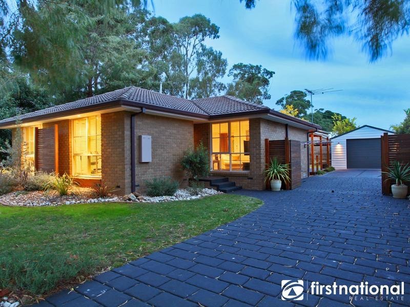 10 Yarrow Court, Berwick VIC 3806