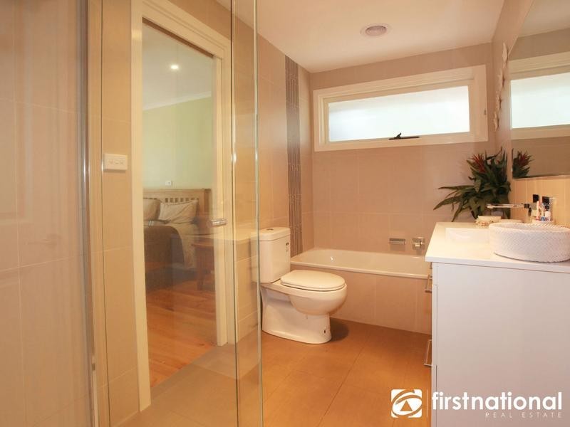 10 Yarrow Court, Berwick VIC 3806