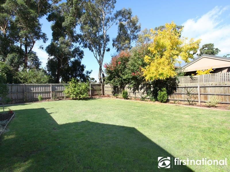 10 Yarrow Court, Berwick VIC 3806