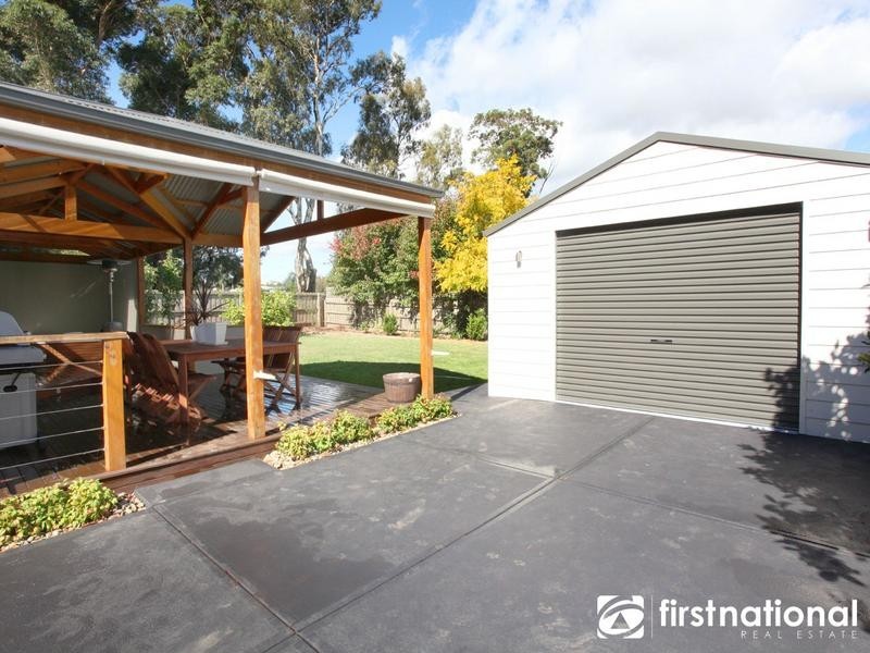 10 Yarrow Court, Berwick VIC 3806