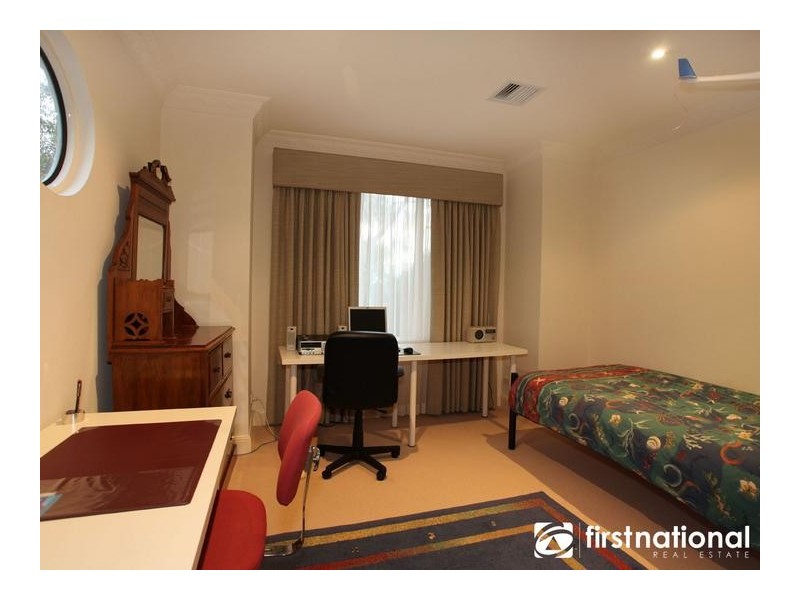 7/11 Brisbane Street, Berwick VIC 3806