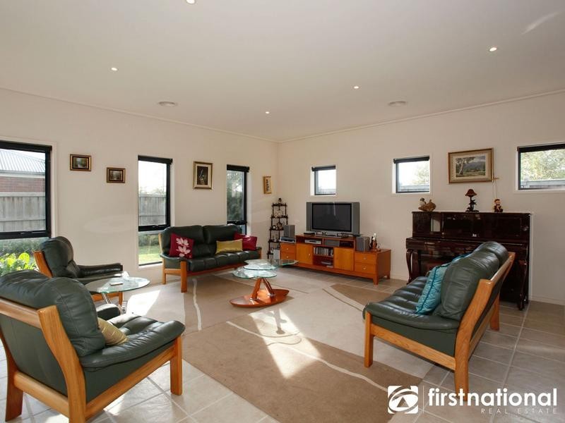 1 Greenhaven Terrace, Berwick VIC 3806