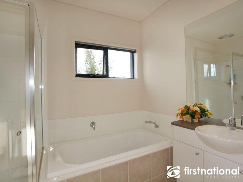 1 Greenhaven Terrace, Berwick VIC 3806