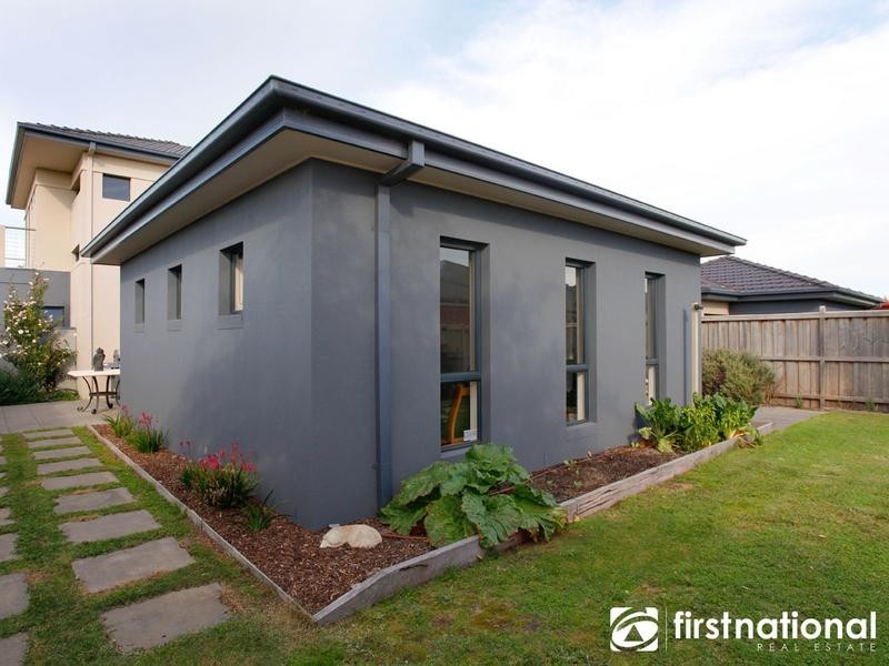 1 Greenhaven Terrace, Berwick VIC 3806