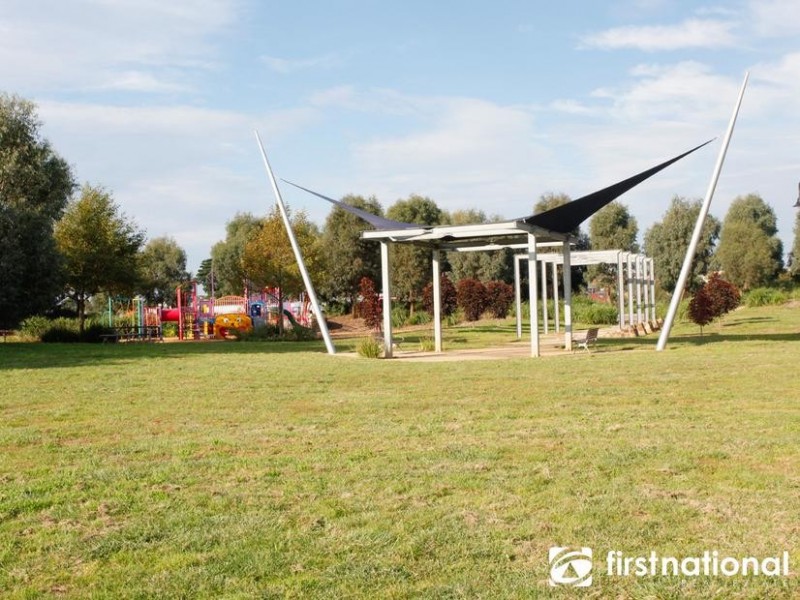 1 Greenhaven Terrace, Berwick VIC 3806