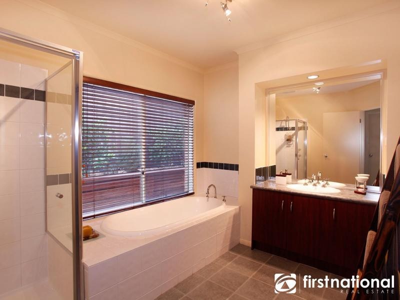 55 Scenic Drive, Beaconsfield VIC 3807