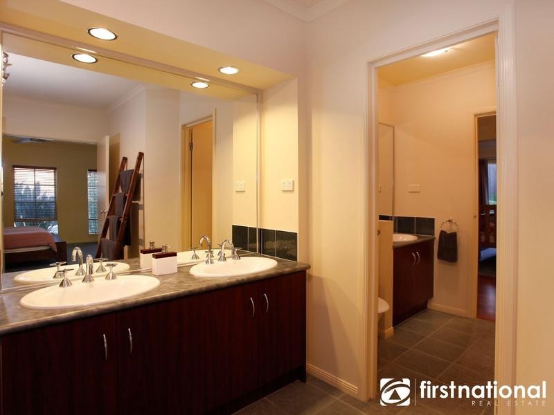 55 Scenic Drive, Beaconsfield VIC 3807