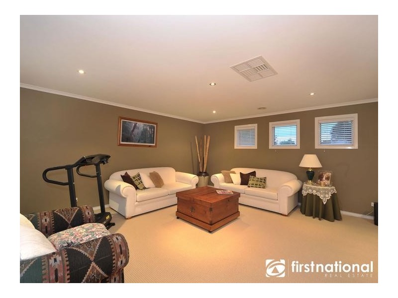 4 Hawkesbury Street, Berwick VIC 3806